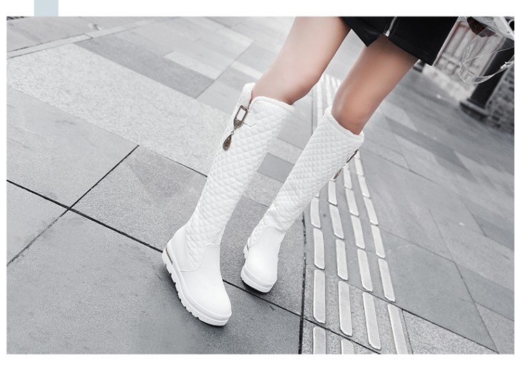 Metal Decoration High Leg Boot Large Size Mid Heel - Image 6